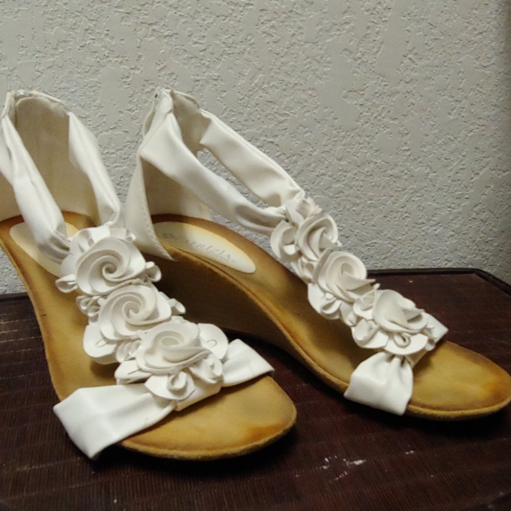 White rose heels